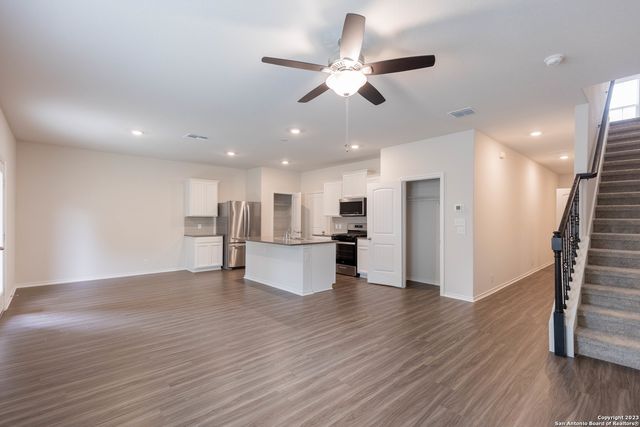 6806 Prue Rd Unit 28, San Antonio, TX 78240