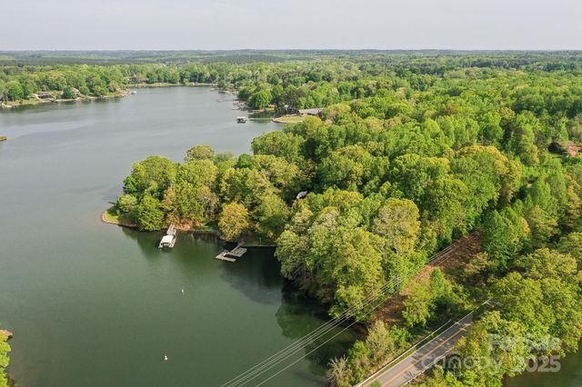 3618 Tee Street, Sherrills Ford, NC 28673