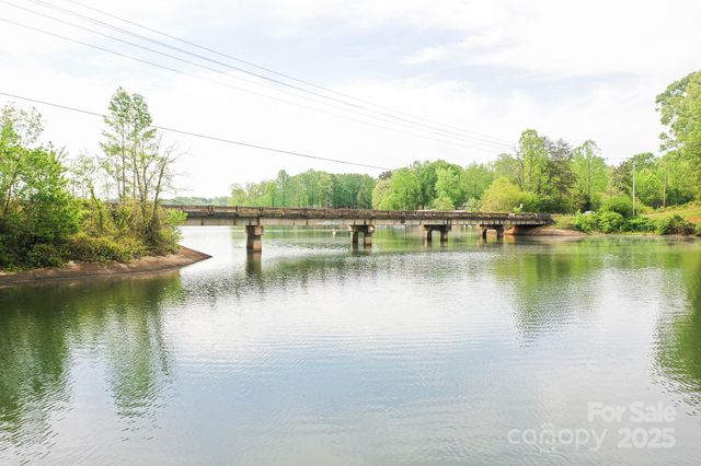 3618 Tee Street, Sherrills Ford, NC 28673