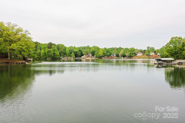 3618 Tee Street, Sherrills Ford, NC 28673