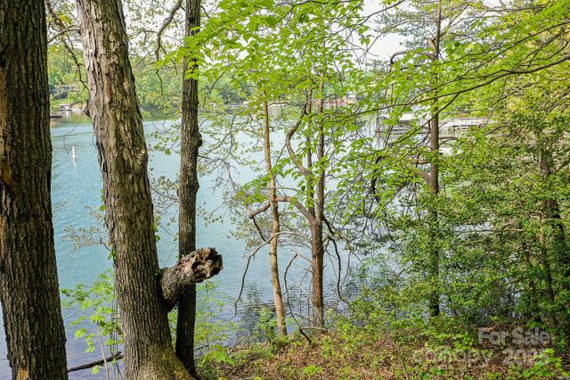 3618 Tee Street, Sherrills Ford, NC 28673