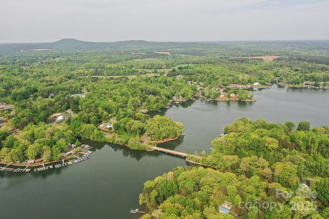 3618 Tee Street, Sherrills Ford, NC 28673