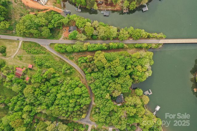 3618 Tee Street, Sherrills Ford, NC 28673