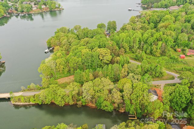 3618 Tee Street, Sherrills Ford, NC 28673