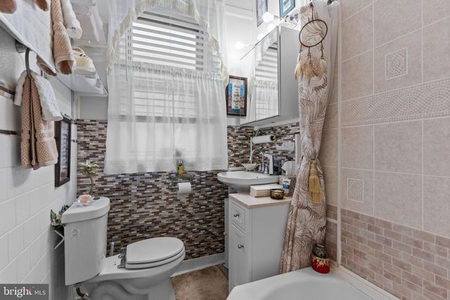 1920 S 16TH ST, Philadelphia, PA 19145