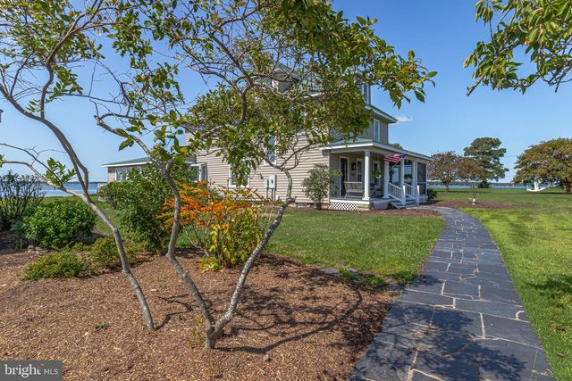 159 FLEETON POINT CIRCLE, Reedville, VA 22539