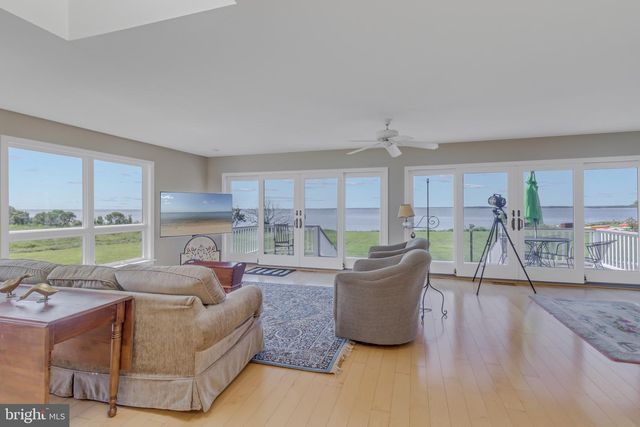 159 FLEETON POINT CIRCLE, Reedville, VA 22539