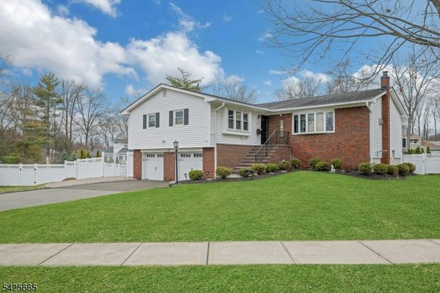 27 Howland Cir, West Caldwell Twp., NJ 07006