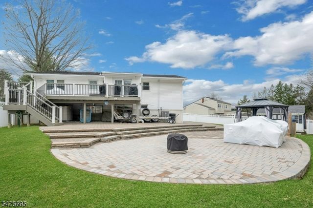 27 Howland Cir, West Caldwell Twp., NJ 07006