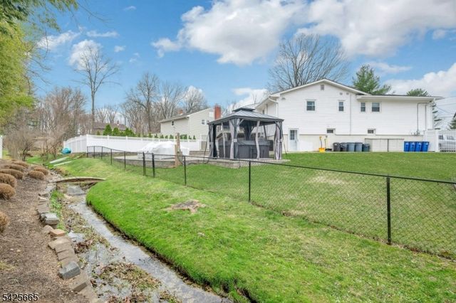 27 Howland Cir, West Caldwell Twp., NJ 07006