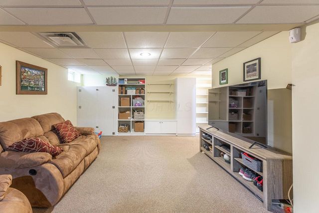 2643 Westrock Drive, Hilliard, OH 43026