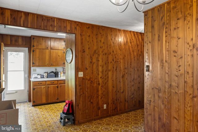 3223 SENEDO RD, Quicksburg, VA 22847