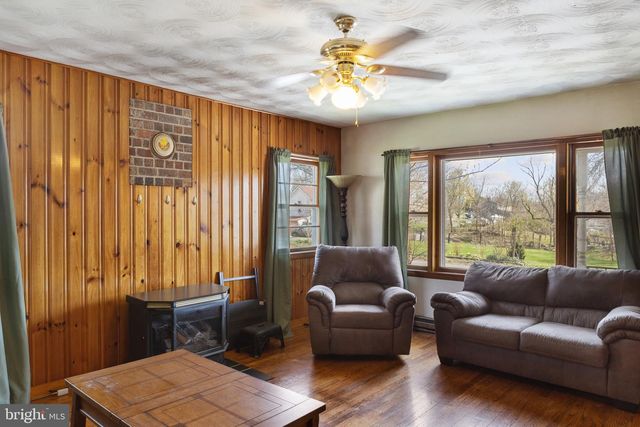 3223 SENEDO RD, Quicksburg, VA 22847