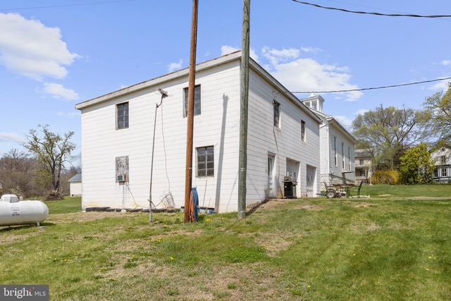 3223 SENEDO RD, Quicksburg, VA 22847