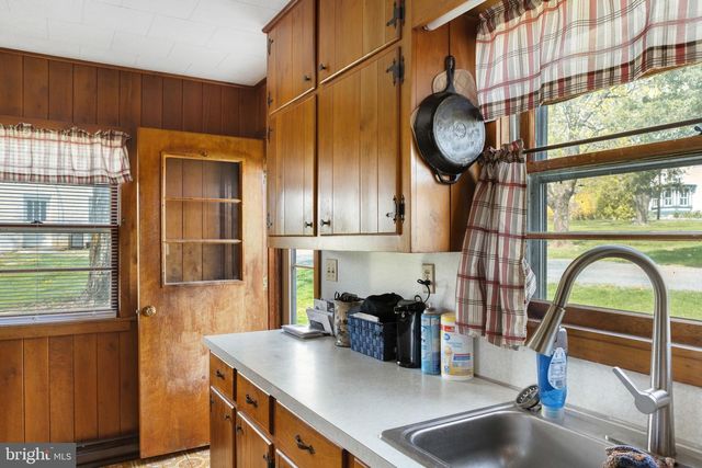 3223 SENEDO RD, Quicksburg, VA 22847