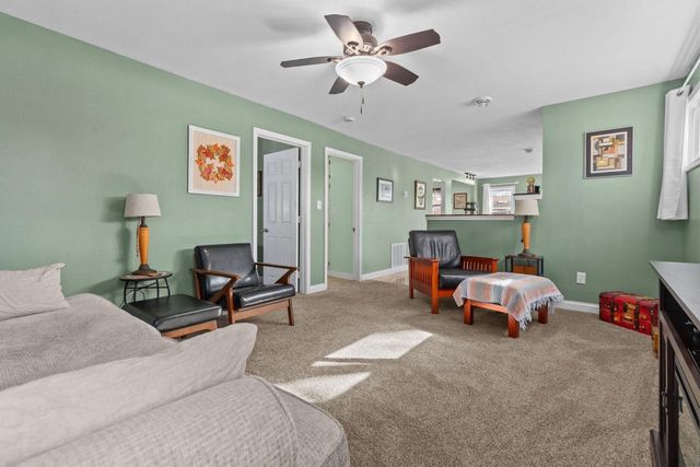 516 WINNEBAGO HEIGHTS, Neenah, WI 54956