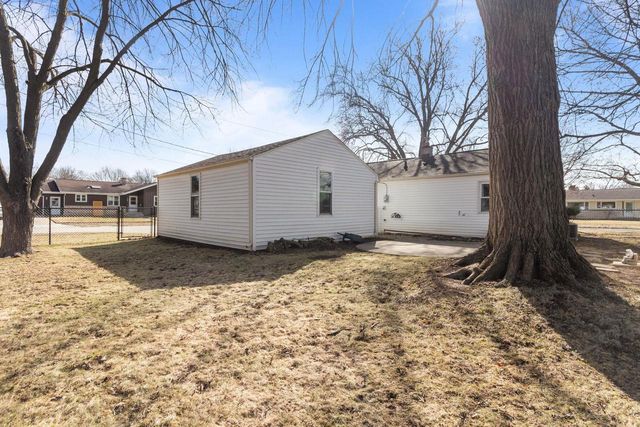 516 WINNEBAGO HEIGHTS, Neenah, WI 54956