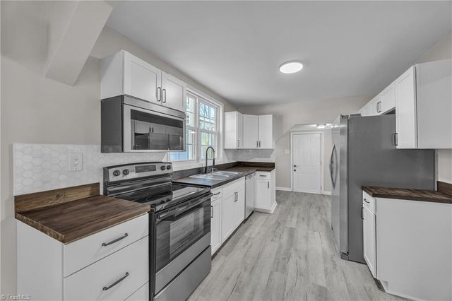 1125 Wilmington Avenue, Statesville, NC 28677