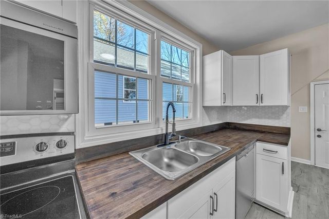 1125 Wilmington Avenue, Statesville, NC 28677