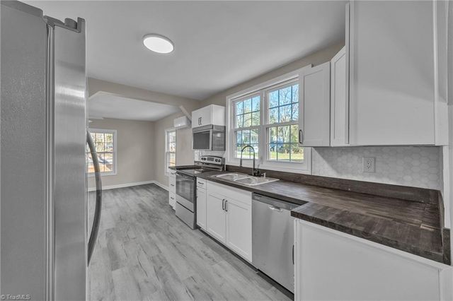 1125 Wilmington Avenue, Statesville, NC 28677