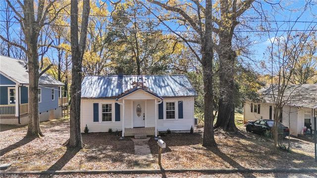 1125 Wilmington Avenue, Statesville, NC 28677