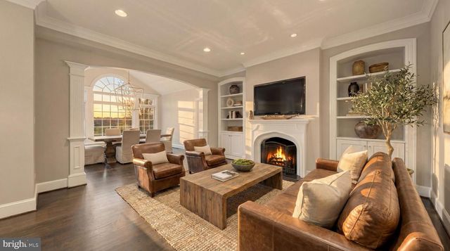 8509 COUNTRY CLUB DR, Bethesda, MD 20817