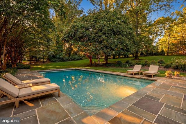 8509 COUNTRY CLUB DR, Bethesda, MD 20817