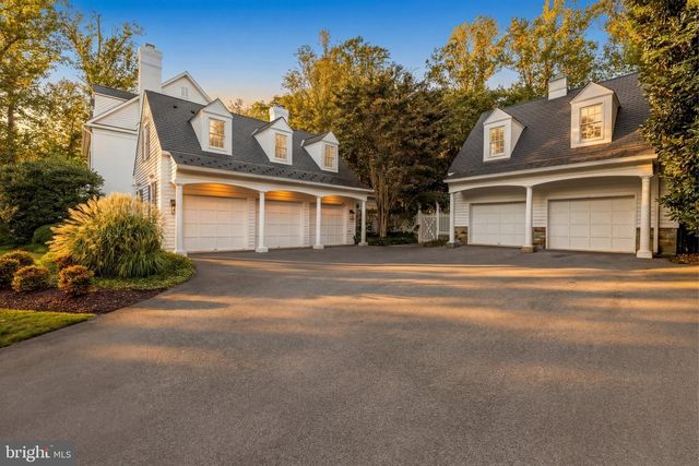 8509 COUNTRY CLUB DR, Bethesda, MD 20817