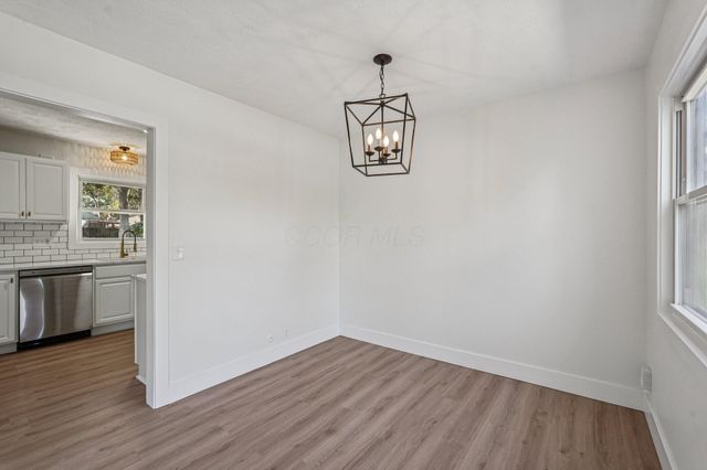 3283 Kingston Avenue, Grove City, OH 43123