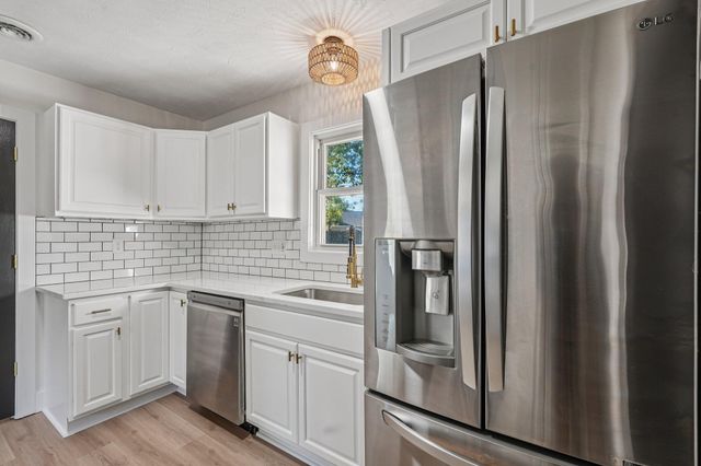 3283 Kingston Avenue, Grove City, OH 43123