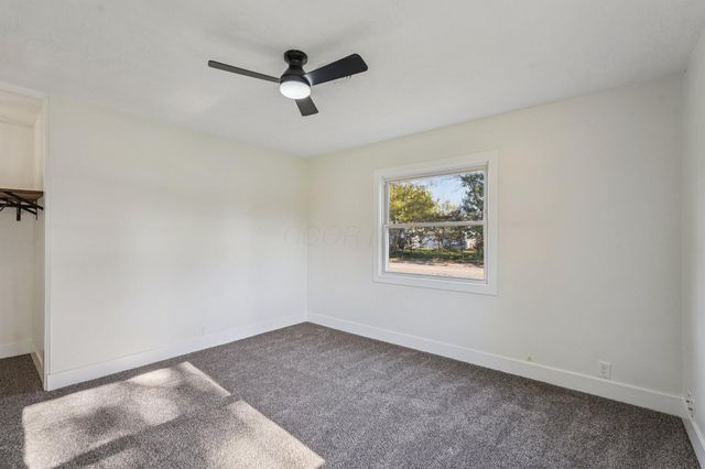 3283 Kingston Avenue, Grove City, OH 43123