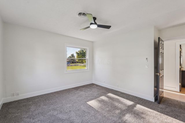 3283 Kingston Avenue, Grove City, OH 43123