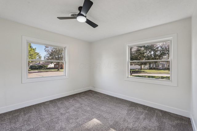 3283 Kingston Avenue, Grove City, OH 43123