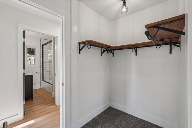 3283 Kingston Avenue, Grove City, OH 43123