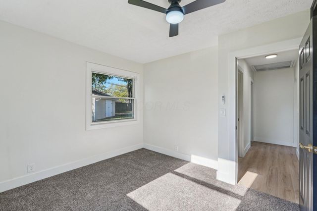 3283 Kingston Avenue, Grove City, OH 43123