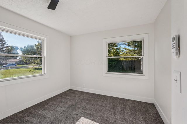 3283 Kingston Avenue, Grove City, OH 43123