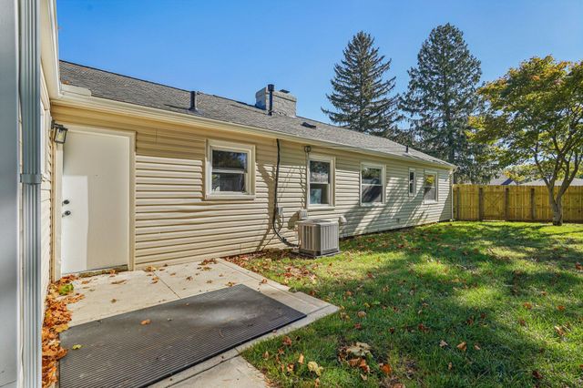 3283 Kingston Avenue, Grove City, OH 43123