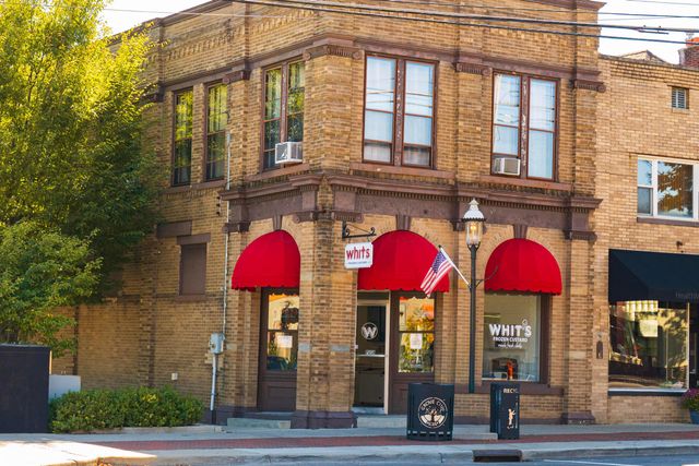 3283 Kingston Avenue, Grove City, OH 43123