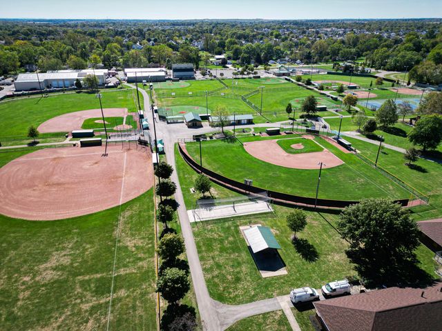 3283 Kingston Avenue, Grove City, OH 43123