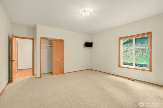 336 Big Hanaford Road, Centralia, WA 98531