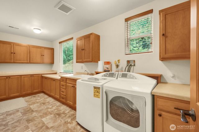 336 Big Hanaford Road, Centralia, WA 98531