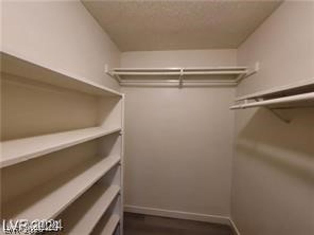 615 South Royal Crest Circle 10, Las Vegas, NV 89169 — photo 5