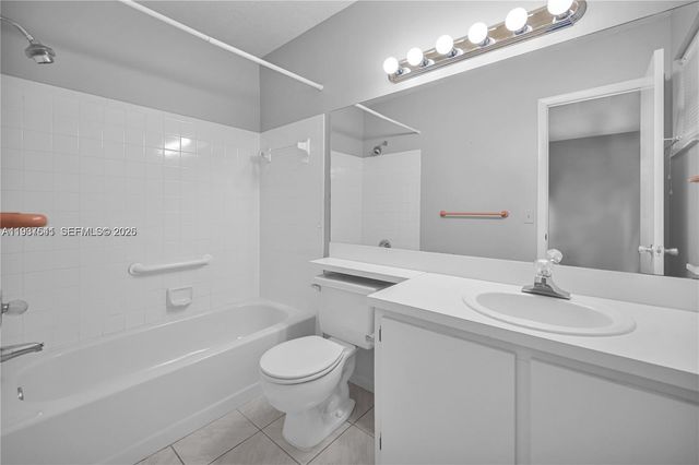 502 Westree Ln, Plantation, FL 33324