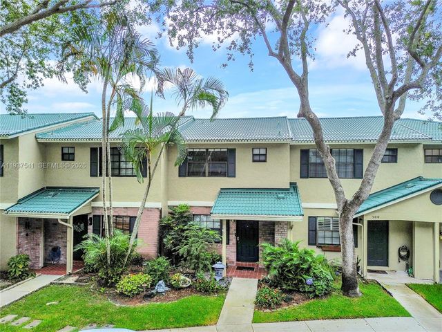 502 Westree Ln, Plantation, FL 33324