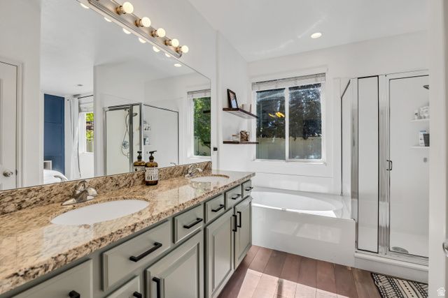 977 N FOX HOLLOW DR, North Salt Lake, UT 84054