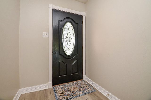 1614 Village Court Drive, Rosenberg, TX 77471