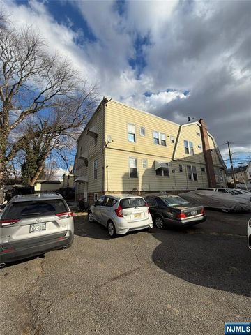 86 Ella Street, Bloomfield, NJ 07003