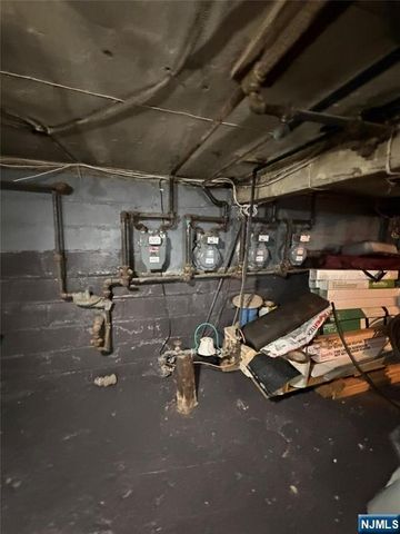 86 Ella Street, Bloomfield, NJ 07003