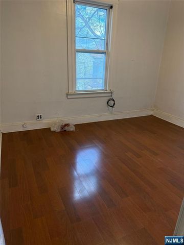 86 Ella Street, Bloomfield, NJ 07003