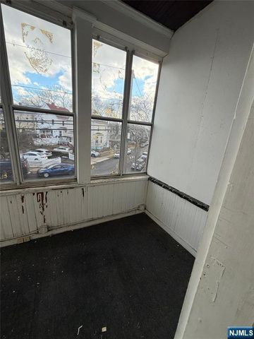 86 Ella Street, Bloomfield, NJ 07003